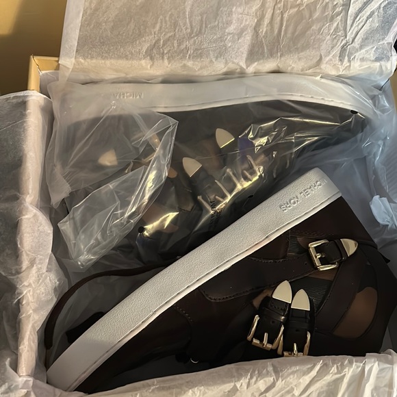 Michael Kors …army print ..high top sneakers… woman’s size 10 - Picture 1 of 6